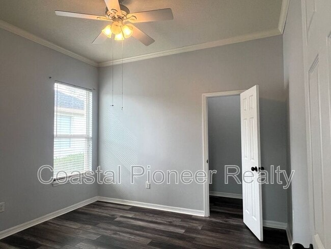 Building Photo - 18111 Sugar Brooke Dr