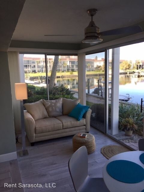 Building Photo - 4330 Falmouth Dr