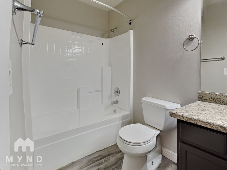 Building Photo - 4646 N 84th Ln