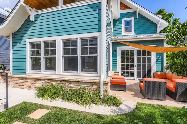 Building Photo - Beautiful Fully Furnished New Build in Newlands