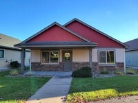 Building Photo - One Level Townhouse