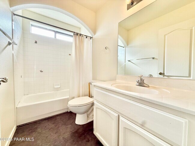 Building Photo - 352 Prescott Dr