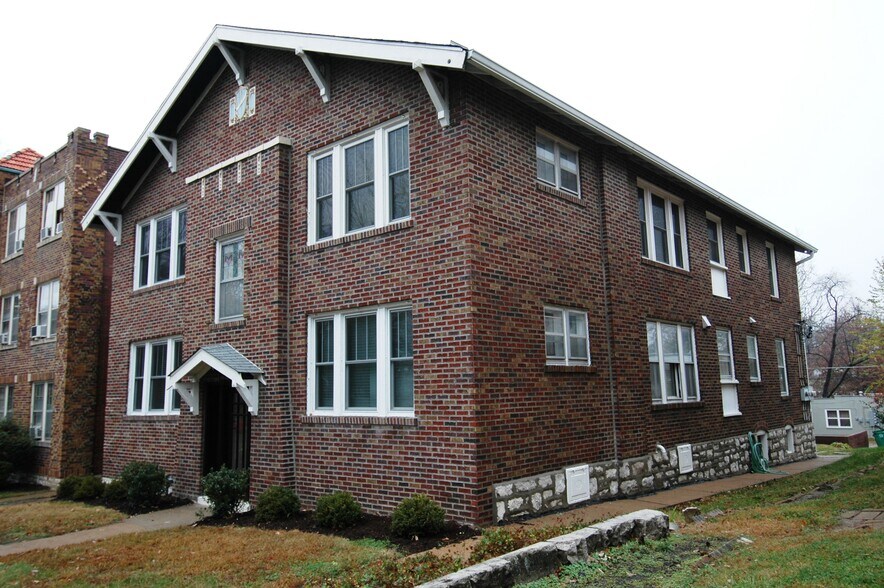 Southeast Corner - 6633 Alamo Avenue