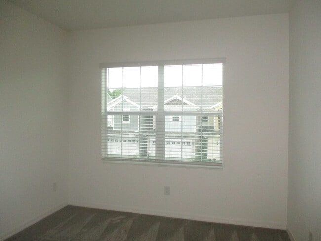 Building Photo - 3BD/2.5BA Town Home in Sawgrass Landing In...