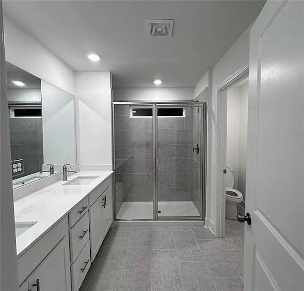Building Photo - 2780 Westgate Park Dr