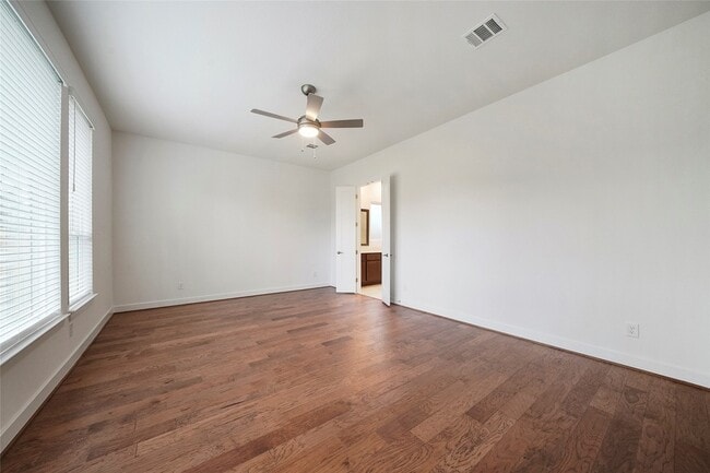Building Photo - 6 Clearview Terrace Pl