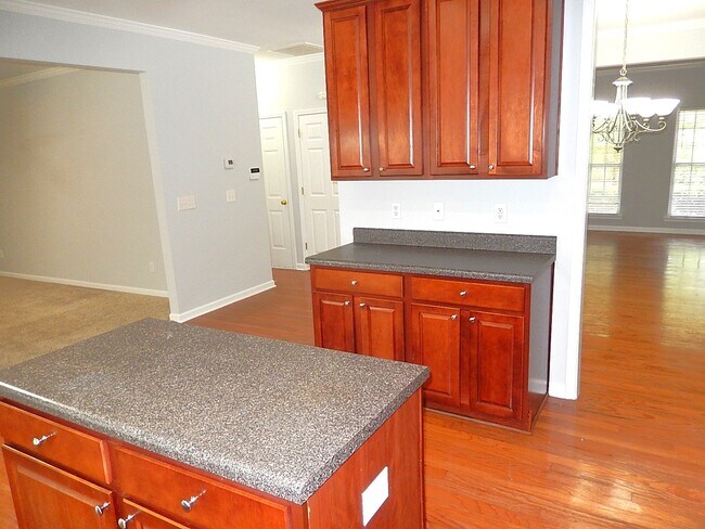 Building Photo - 3335 Archdale Dr