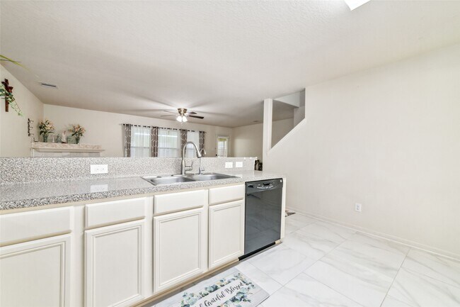 Building Photo - 3530 Barkers Crossing Ave