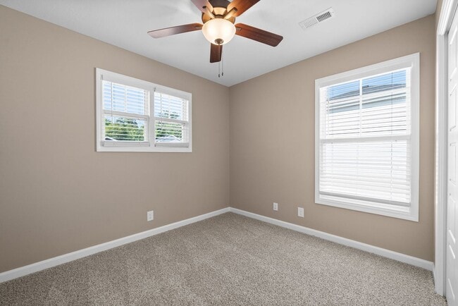 Building Photo - 3 Bedroom Home for Rent!