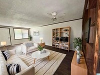 Building Photo - 1700 Greenbrier Dear Rd