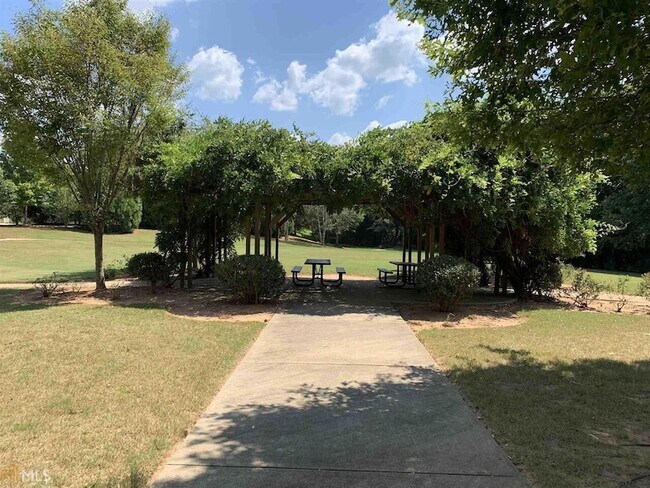 Building Photo - 79 Covington Terrace