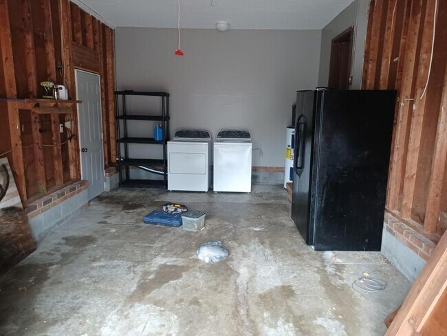 Building Photo - 7129 San Juan Dr