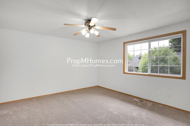 Building Photo - Spacious Updated Three Bedroom in Cully - ...