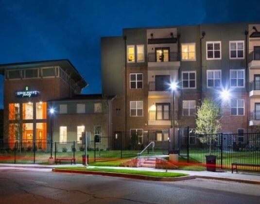 Building Photo - High Point Family Living