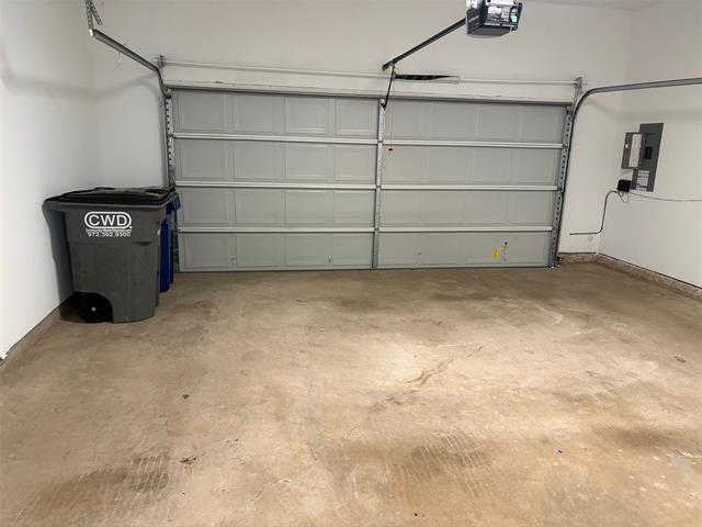 Building Photo - 2241 Adena Spgs Dr