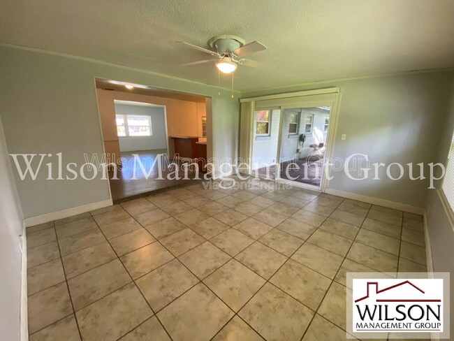 Building Photo - 2606 Aloma Ave