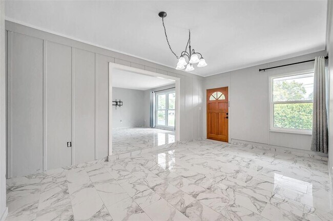 Building Photo - 3230 51st St N