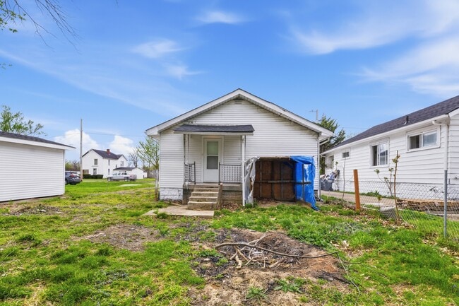 Building Photo - 2012 Arrow Ave