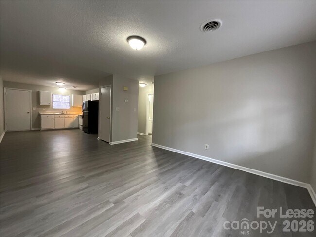 Building Photo - 201 Arthur Dr