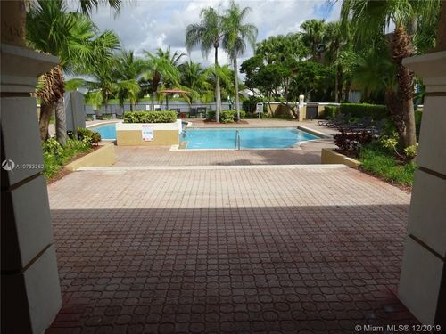 Building Photo - 10015 NW 46th St