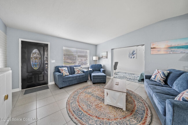 Building Photo - 295 Spruce Ave