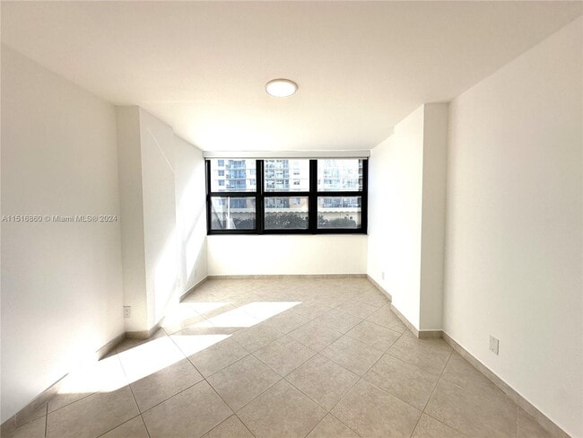 Building Photo - 2301 S Ocean Dr