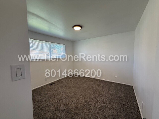 Building Photo - NO DEPOSIT option available for qualified renters