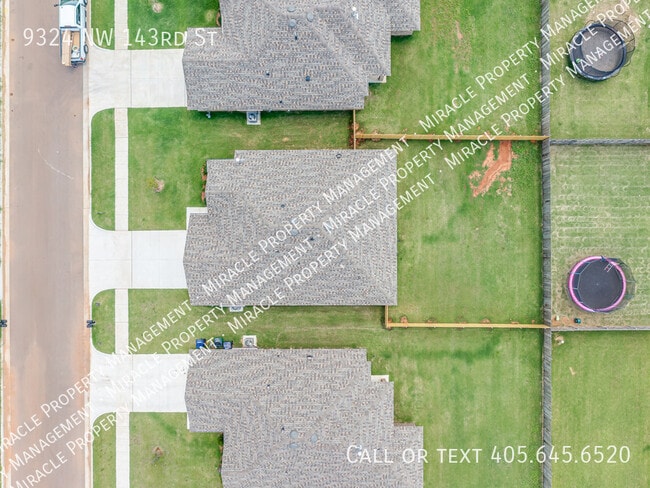Building Photo - 9329 Northwest 142nd Street
