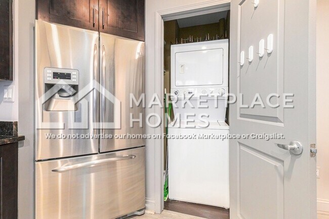 Building Photo - 300 Riverfront Dr