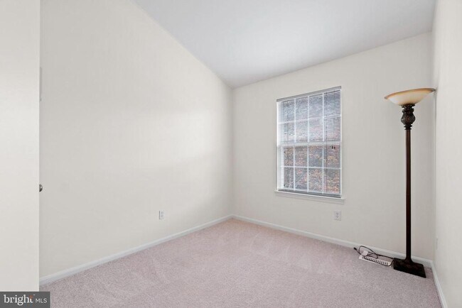 Building Photo - 1468 Park Garden Ln