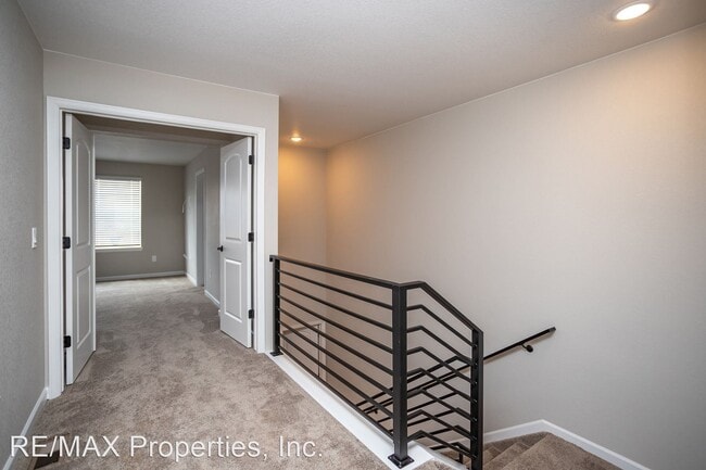 Building Photo - 2 br, 3 bath House - 1623 Spring Water Point