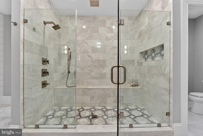 Building Photo - 7002 River Oaks Dr