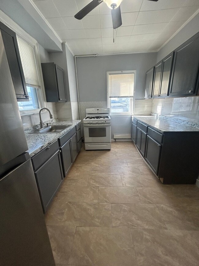 Building Photo - 329 Columbia Ave