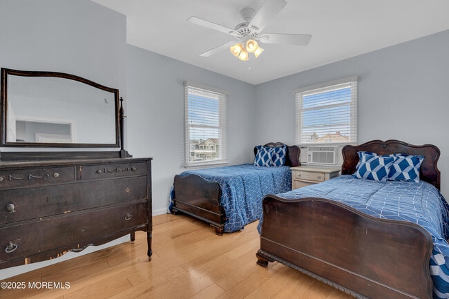 Building Photo - 8 President Ave