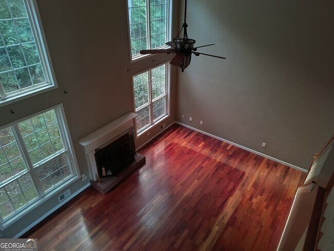 Building Photo - 4003 Rosewood View Dr