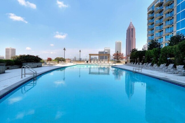 Building Photo - 400 W Peachtree St NW