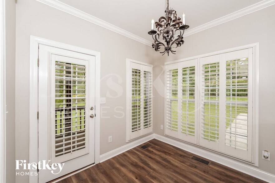 Building Photo - 1596 Mountain Lodge Trail