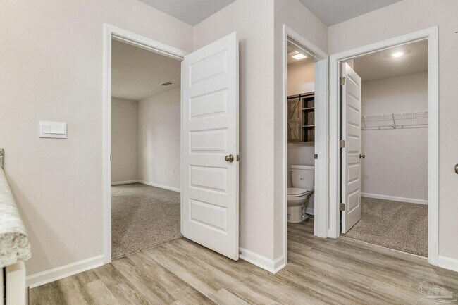 Building Photo - 4423 White Cedar Ct