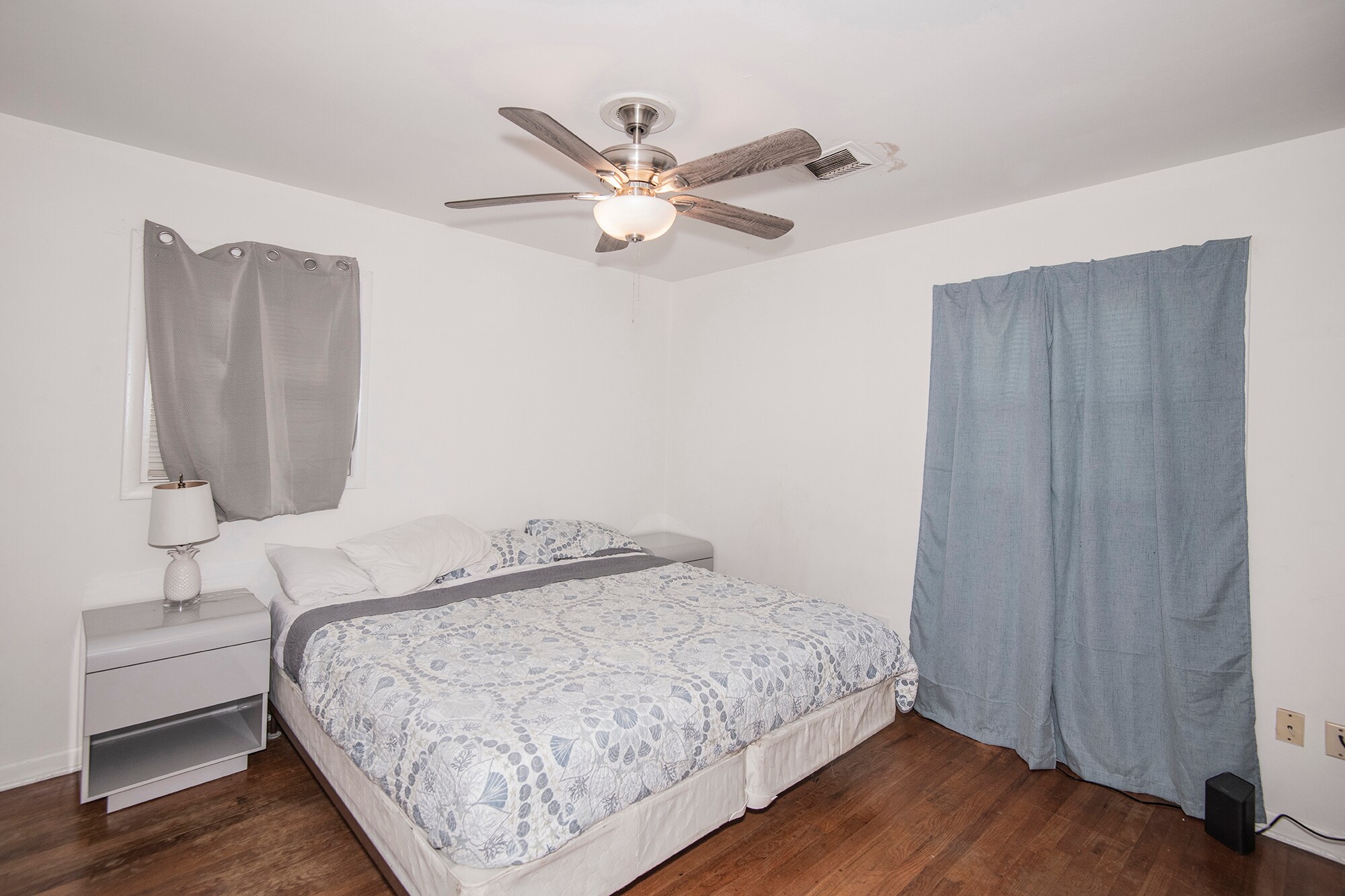 Building Photo - 3831 Forest Glen Dr