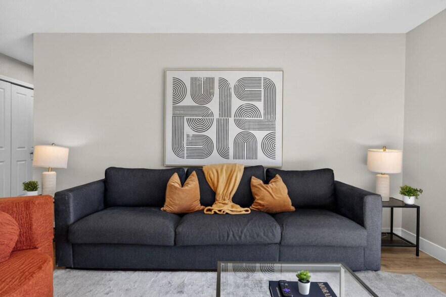 Building Photo - 15164 N 140th Dr