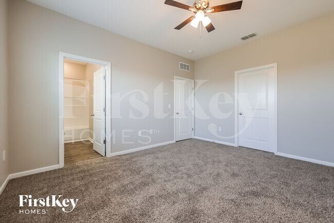Building Photo - 837 Orchid Grove Blvd