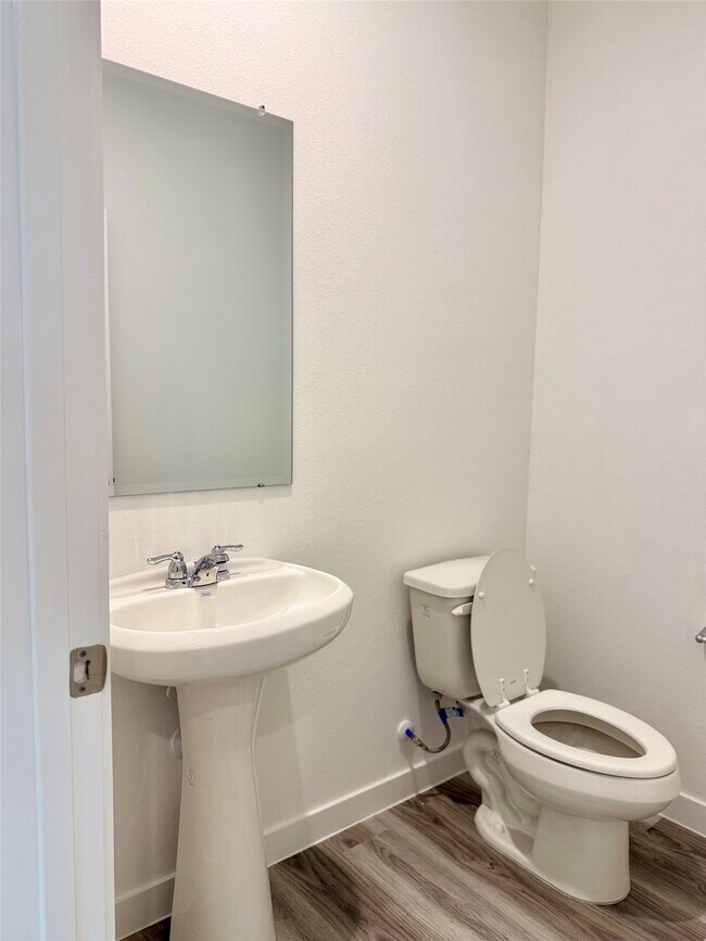 Building Photo - 2911 Needham Gdn Ln