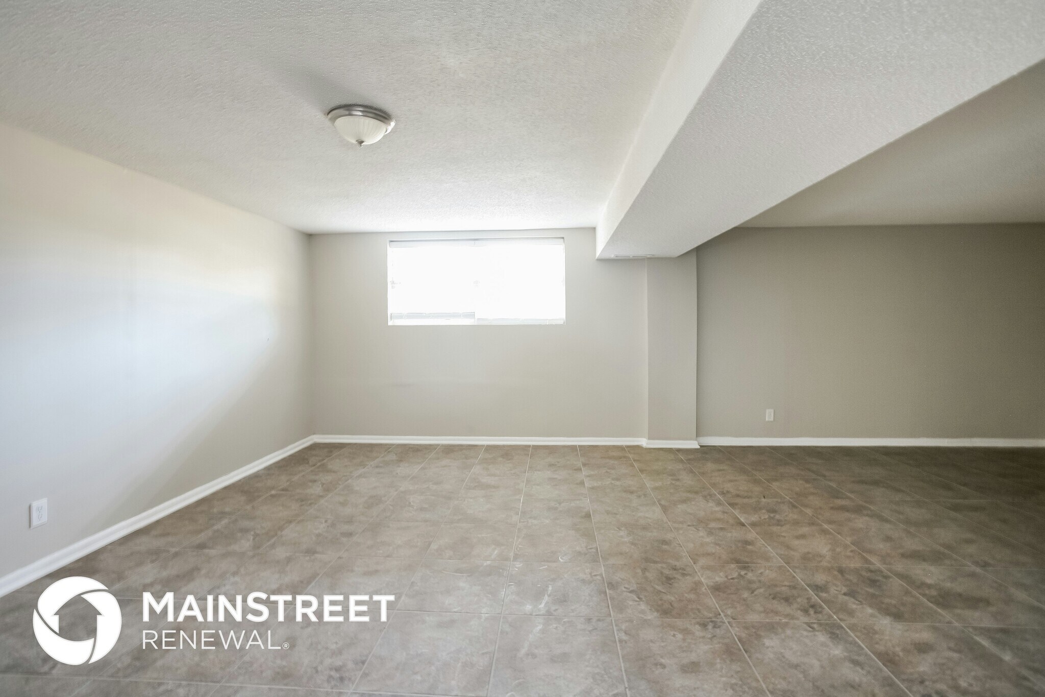 Building Photo - 2839 S Oxford St