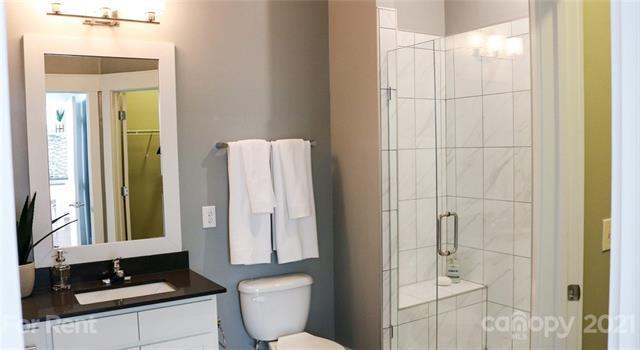 Building Photo - 1310 Iris Dr