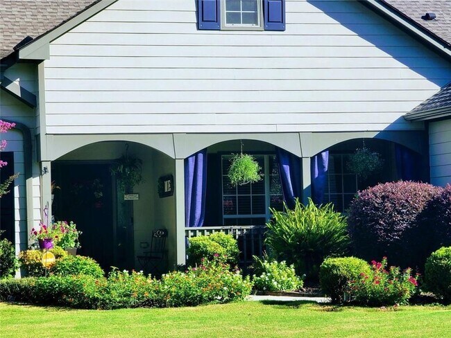 Building Photo - 3313 Beech Hollow Ct