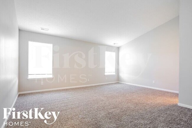 Building Photo - 10622 Deercrest Ln