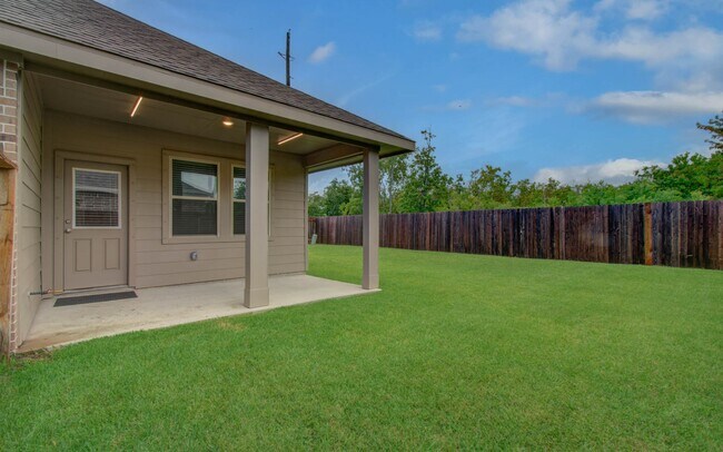 Building Photo - 4603 Bay Vista Dr