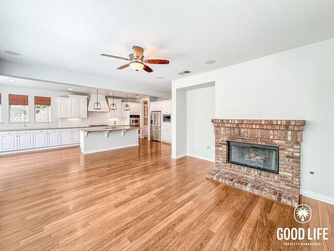 Building Photo - 823 Scenic Terrace Pl