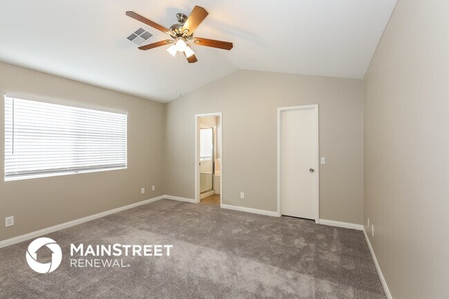 Building Photo - 5032 Jacarilla Ln