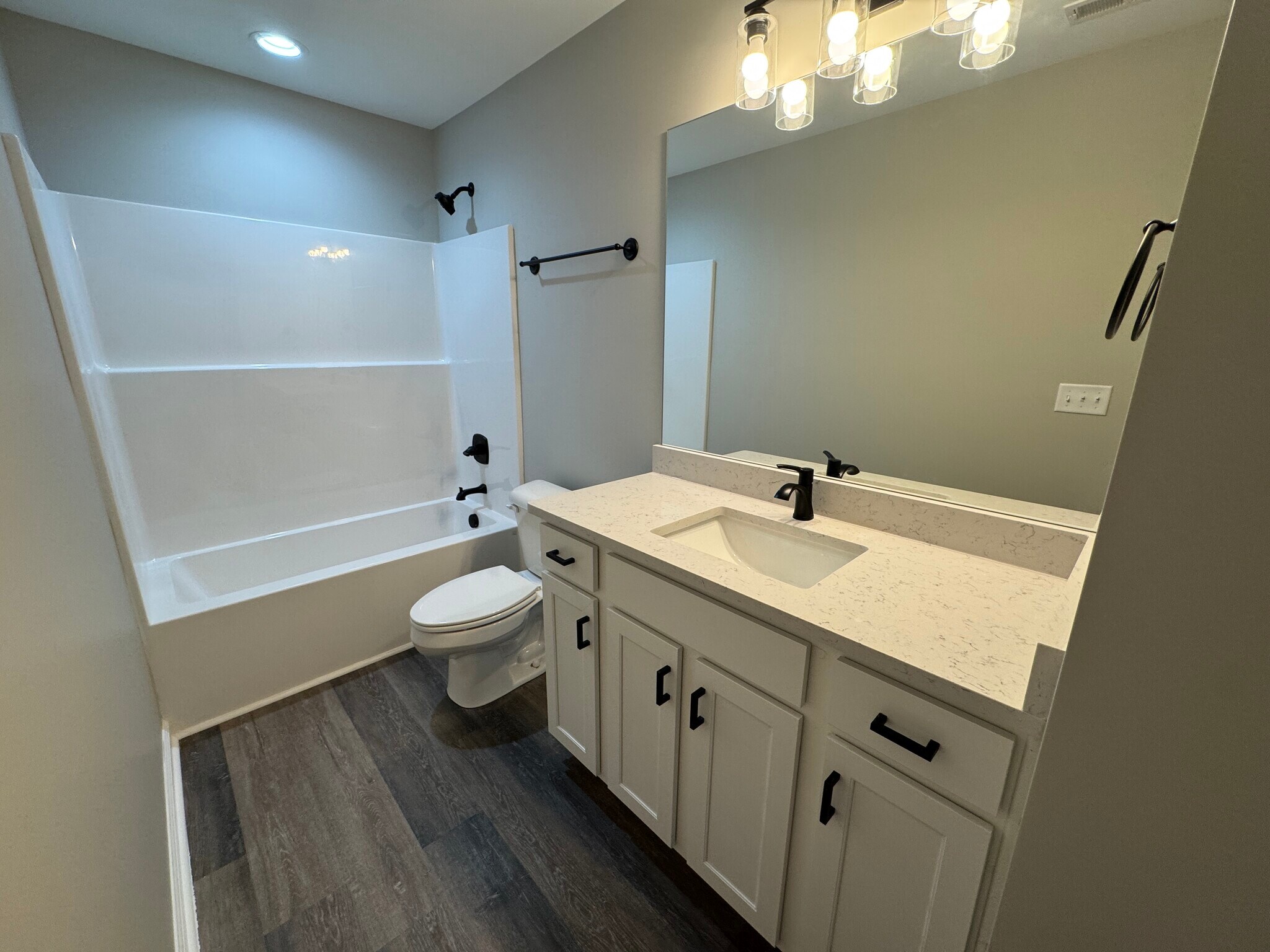 Building Photo - 4108 Stagecoach Dr